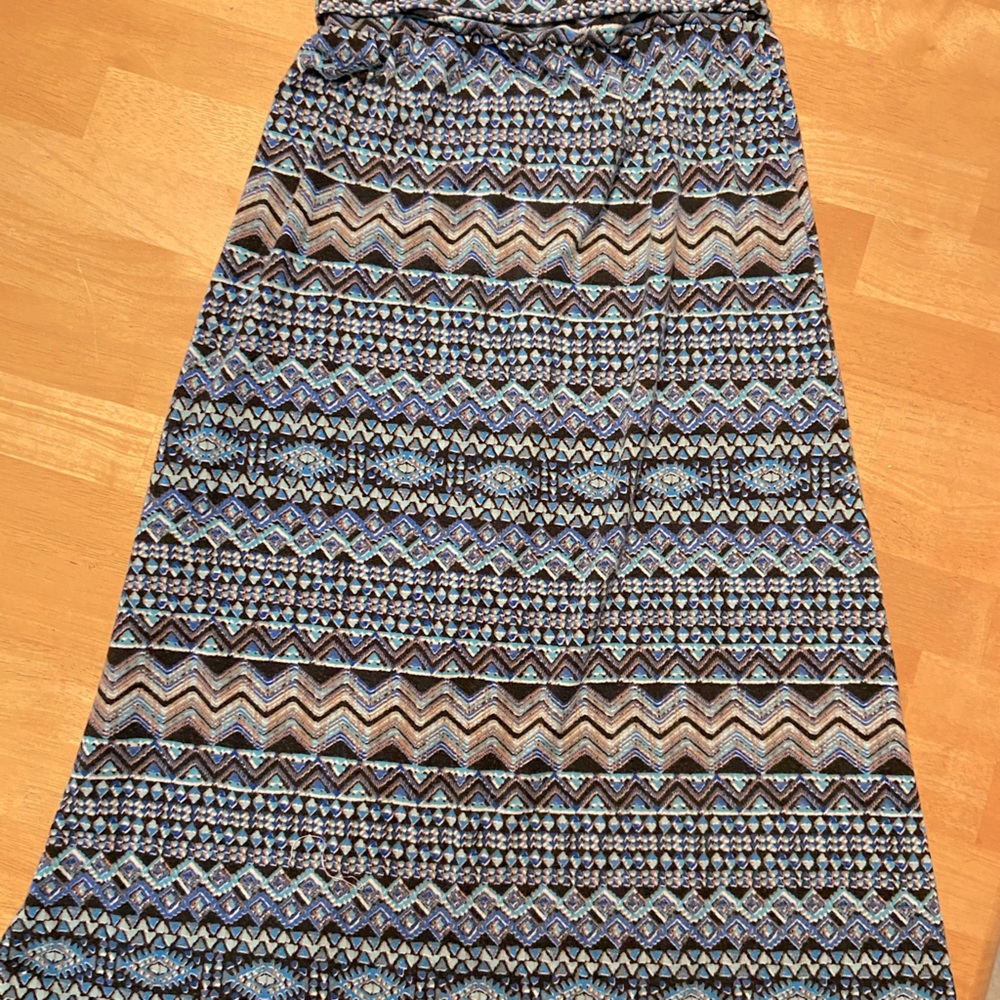 Young ladies Maxi Skirt with fold waist line.